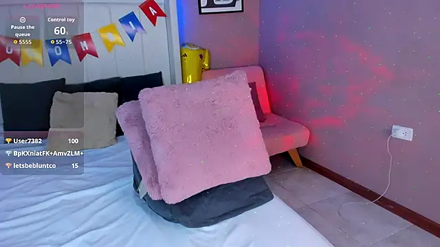 sarahyessica live