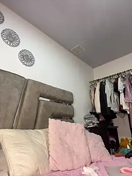 Yassy_11 live