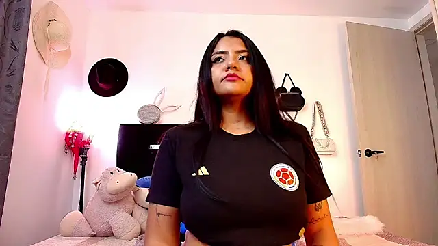 Camila_Torresss live