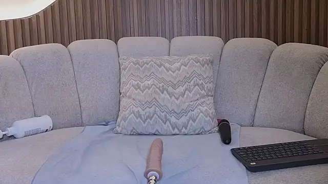 anellejones live