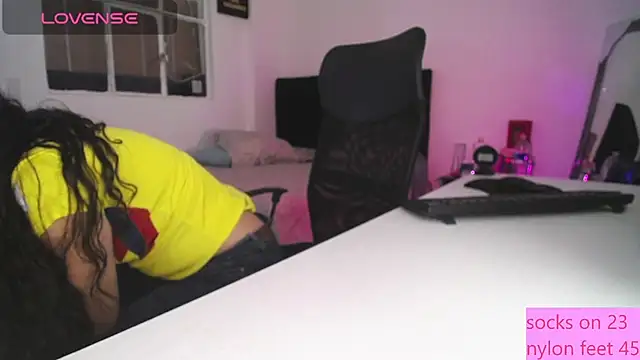 Estefany777 live