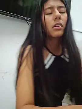 Carla_Alvez live