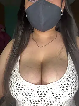 Naughty_pooja44 live