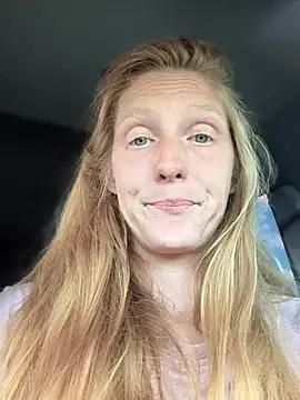 GoldenFlameGoddess live