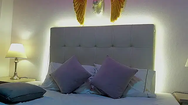 abigail_restrepo live