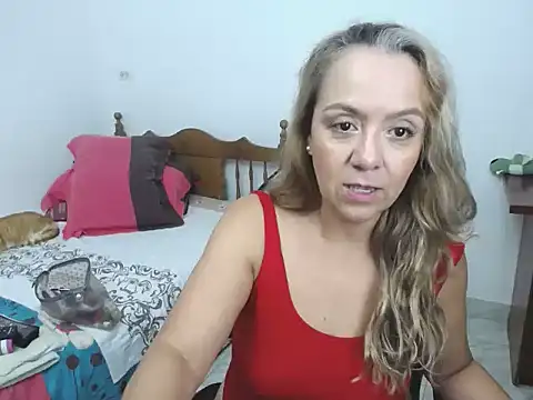 yeslluisa live