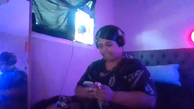 1n0nlythroat live