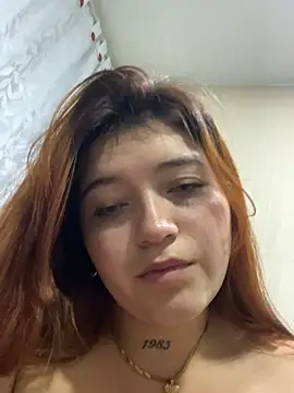 Karina_Leon live