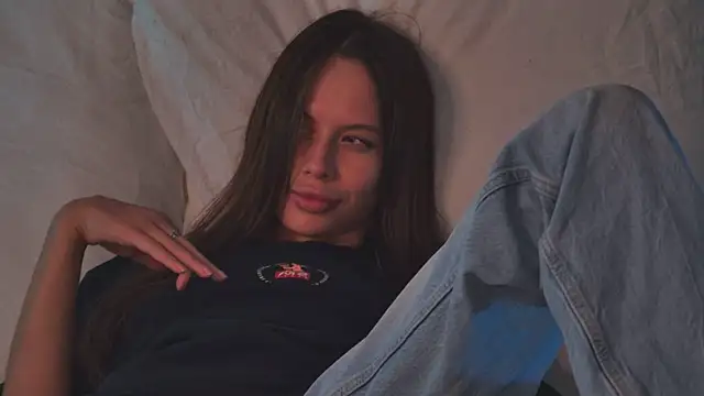 Amanda_River live