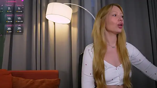 _Mila_Luna_ live