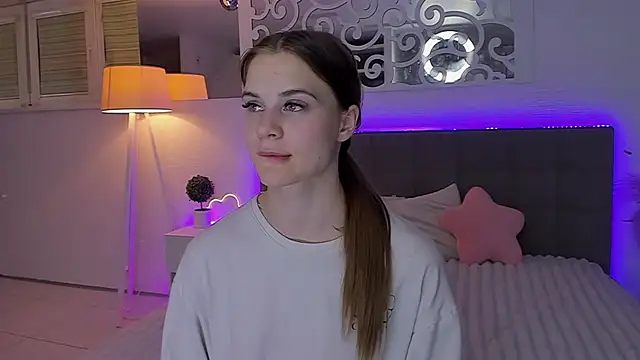 LuisaClover live