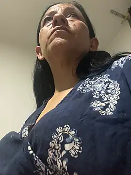Freya_Artemisa live