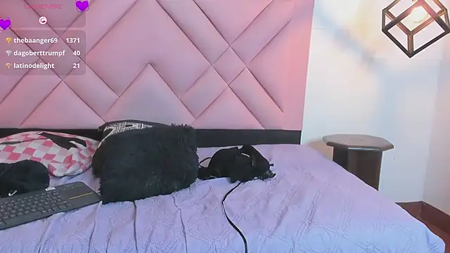 isa_cute_1 live