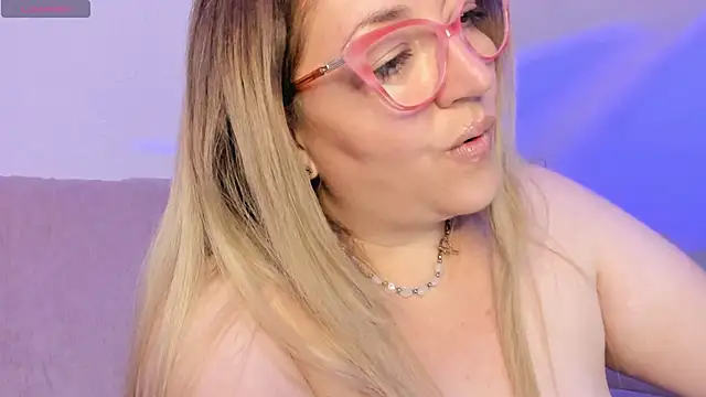 Naty_Mature_ live