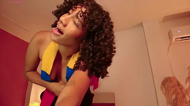 Meganlux1 live
