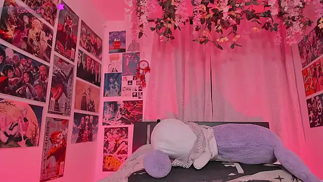 MissCurvyTop live