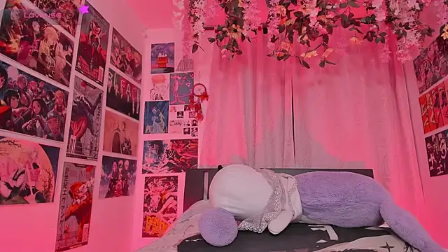MissCurvyTop live