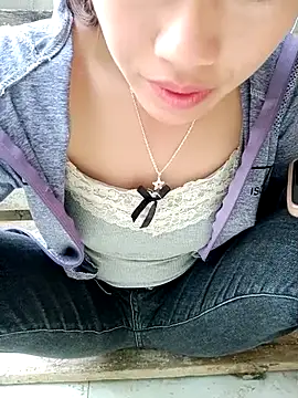 little-effy live