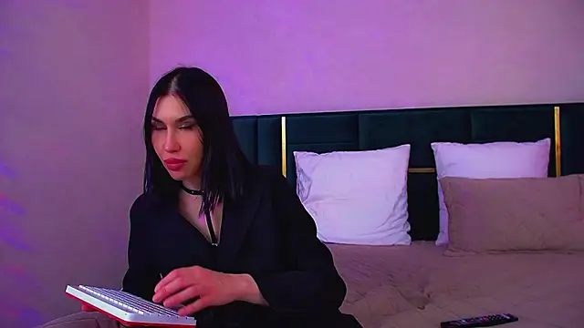 KaylaMous live