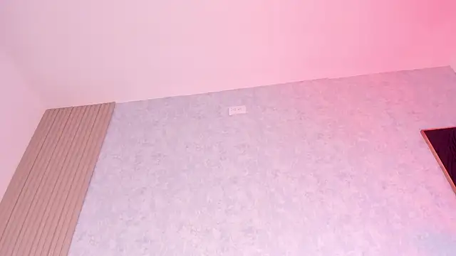 RavenMonrroe live