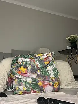 CurvyDesire1 live
