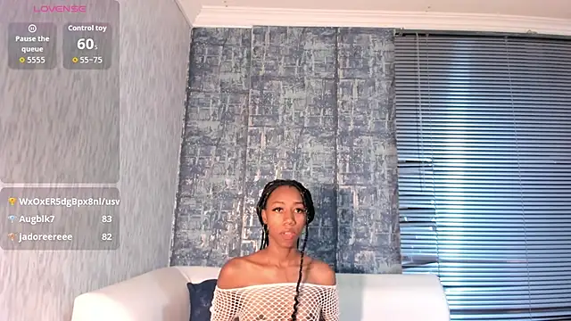 NathalyLeen live
