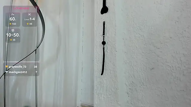 sarah_temptation live