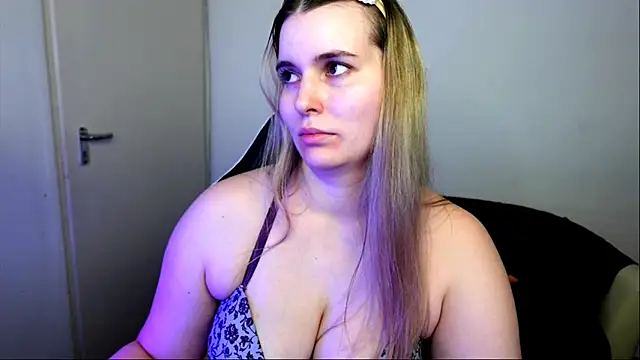 ShyHotNerd live