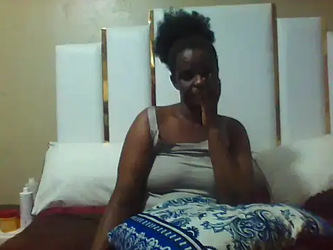 creamyhairy_puss live