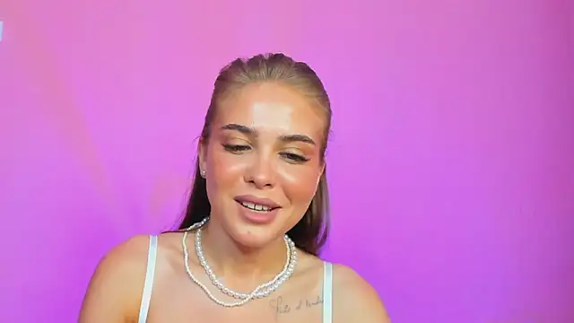 MilaLewi live