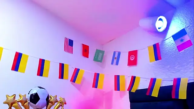 VictoriaRouge_ live