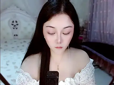 Amy-cnbaby live