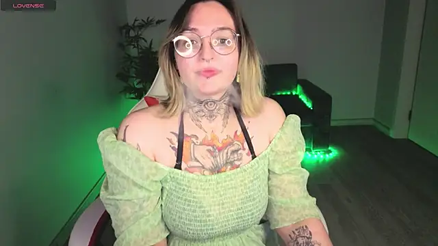 Eva_Witcher live