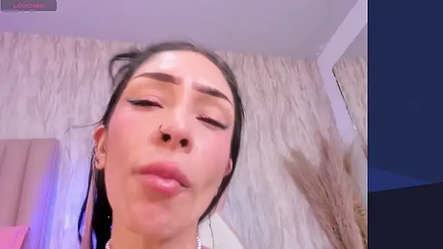 Emely_florence_ live