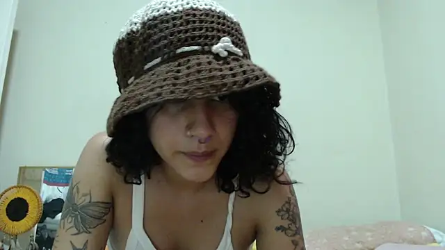 AlinaWoolf_ profile