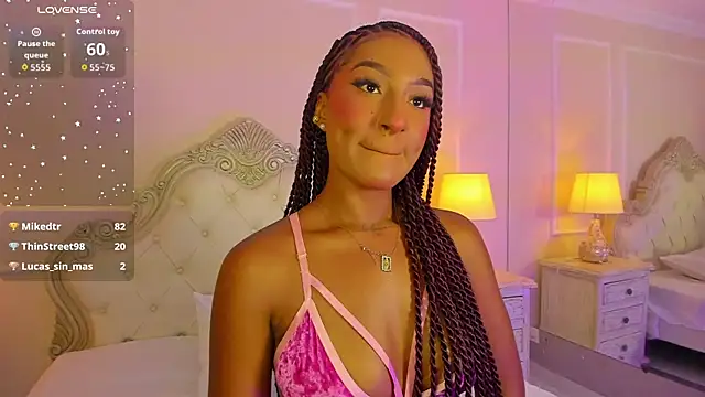 NatashaMiiller live