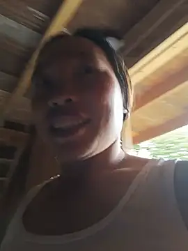 Evelyn-n live