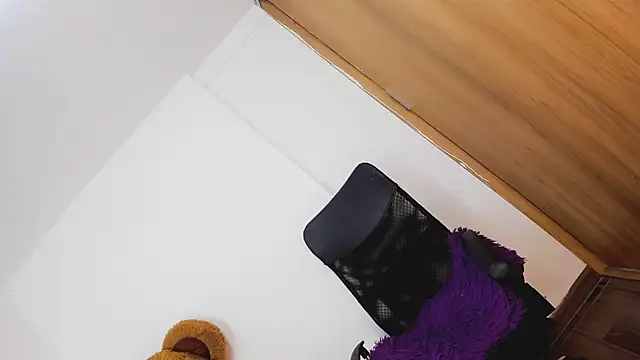 Charming_J live