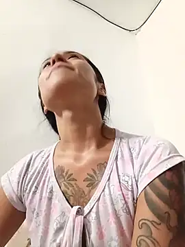 Liahdiaz_ live