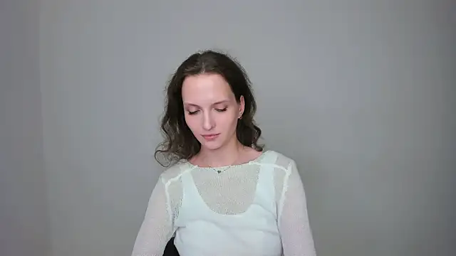 Ariadna_Shy live