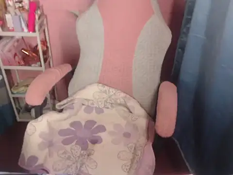 bella_holy live