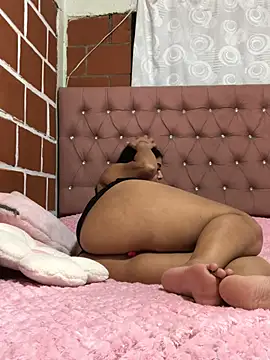 Rachellcooperrr live