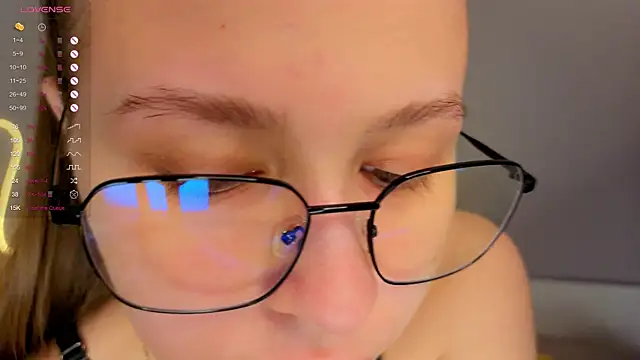 Emma_dream_ live