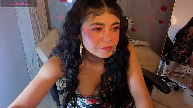 Nyx_moon_v live