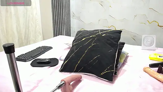 Liaa_cams live