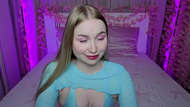 LilyStarlight live
