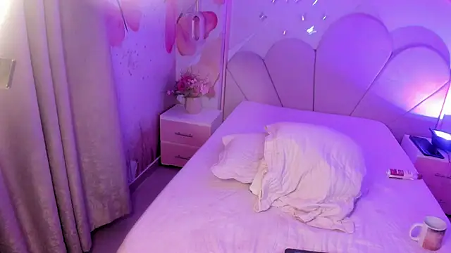 Millieskinny18 live