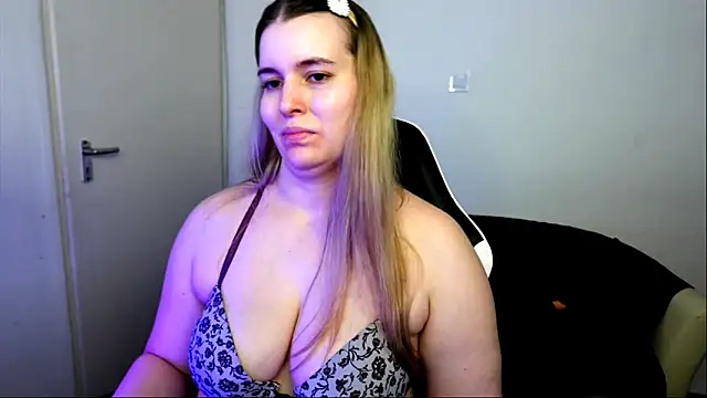 ShyHotNerd live