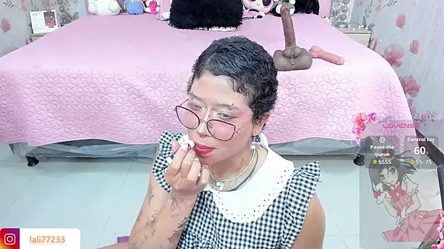 SafiroAgataaa live