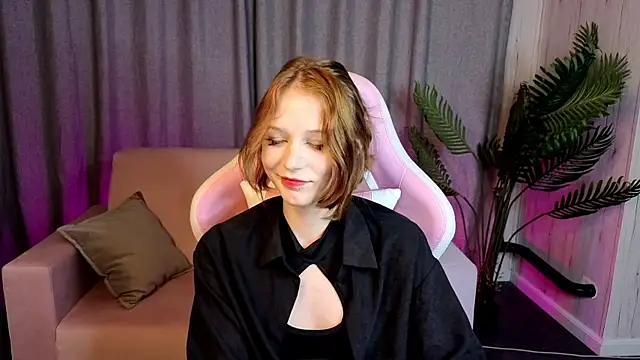 AliceJohansone live